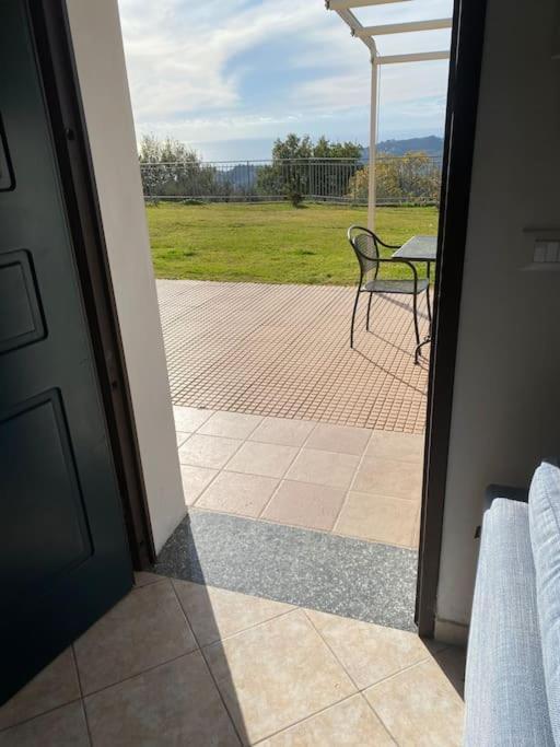 Casa Vista Mare Imperia Exterior foto