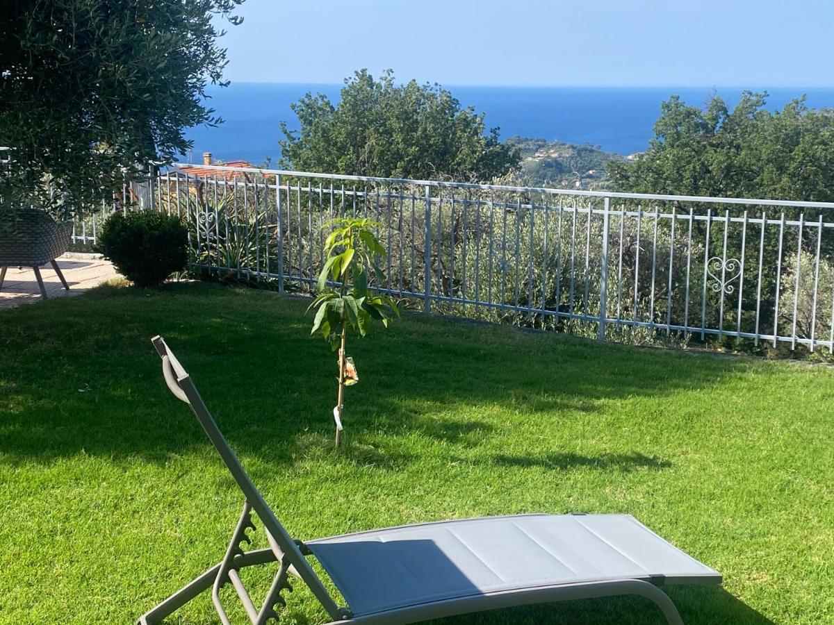 Casa Vista Mare Imperia Exterior foto